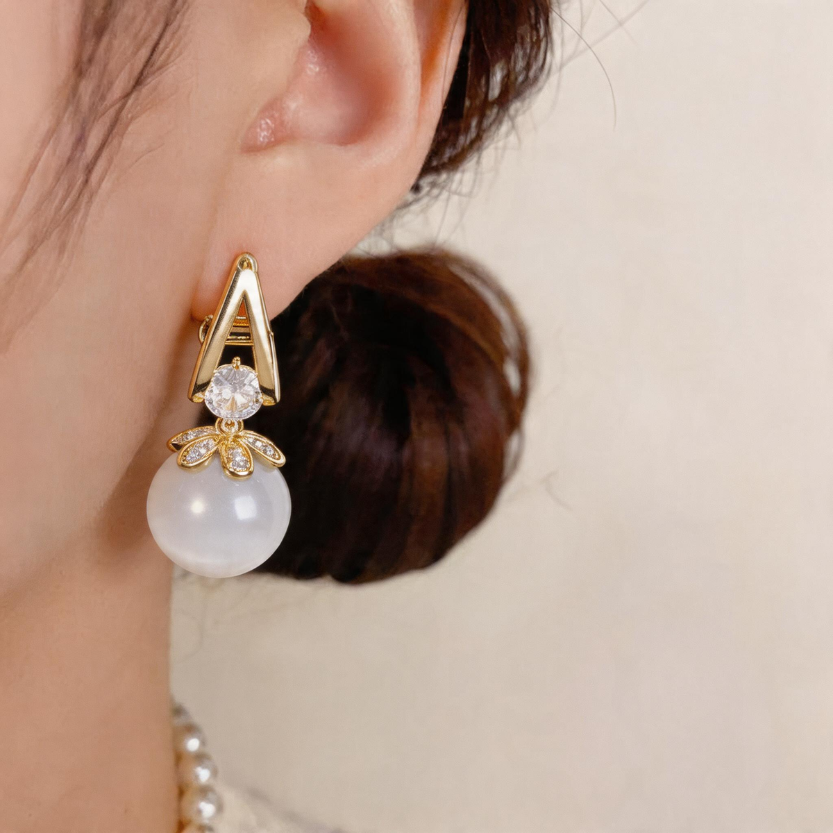 Elegant Cat’s Eye Drop Earrings