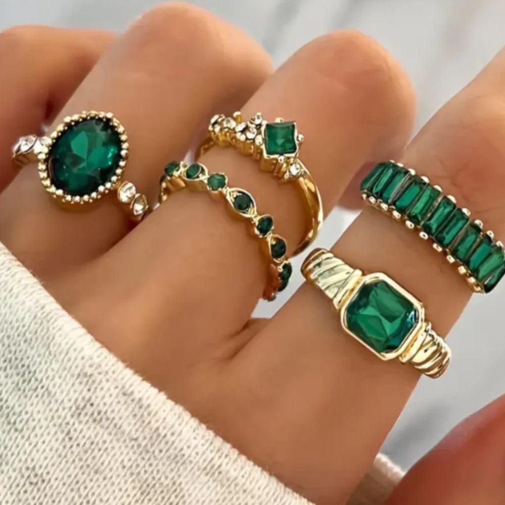 Zarina Emerald Gold Ring Set