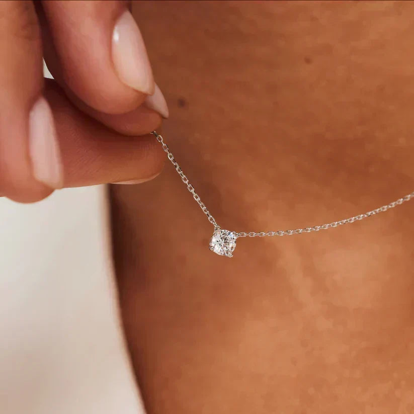 Coral Clara Moissanite Stone